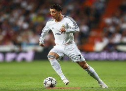 柠檬体育直播-为什么日本球员在英超难以适应？文化与战术差异解析