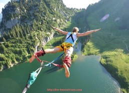 柠檬体育直播-欧冠八强积分榜及各队晋级形势全面解析